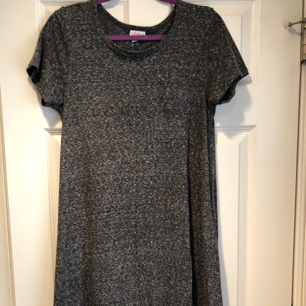 LuLaRoe S Heathered Grey Carly